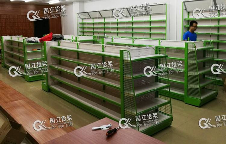 绿色中岛端头架